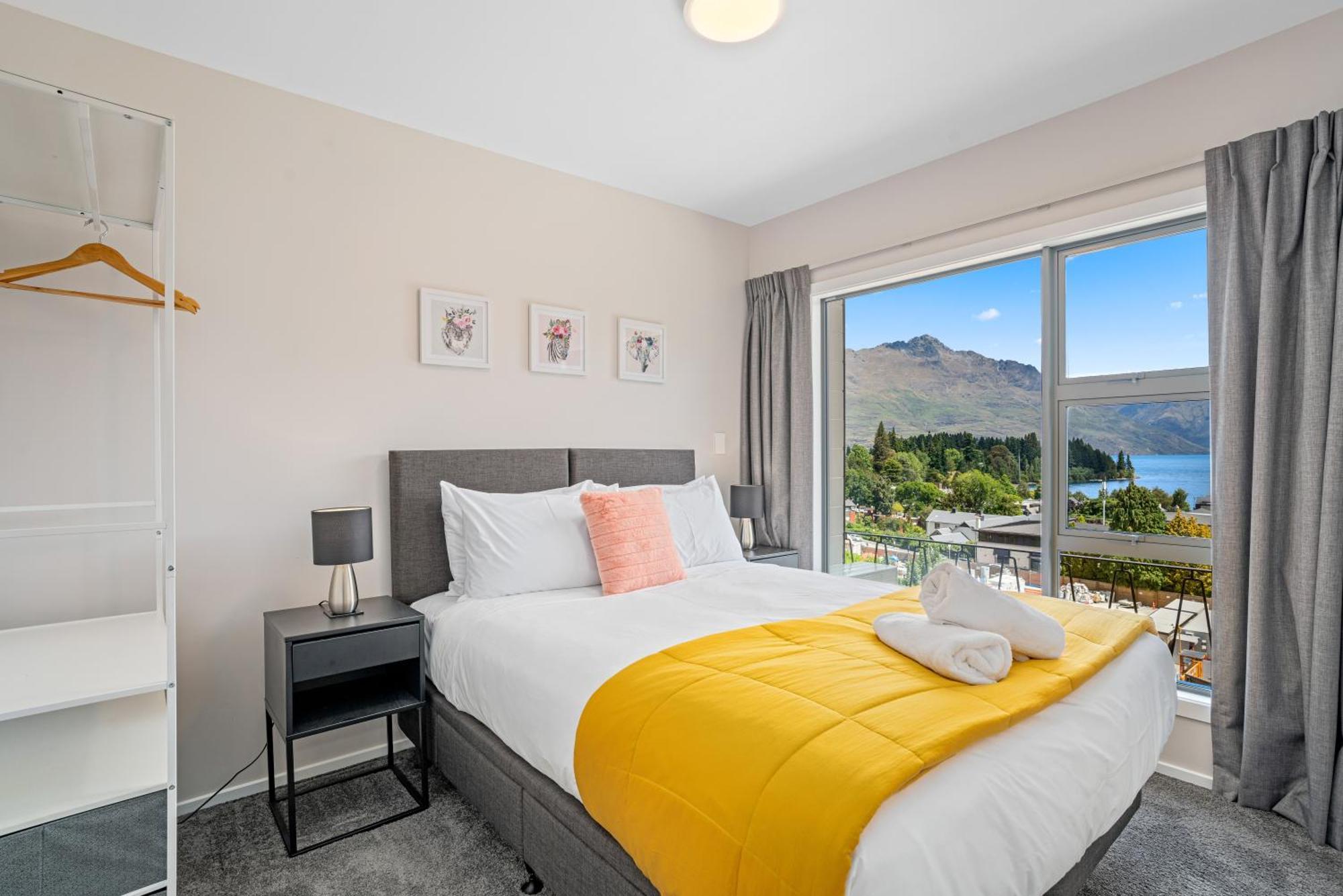 Central Location - 2 Bedroom Aptmt With Lake View Queenstown Exterior foto