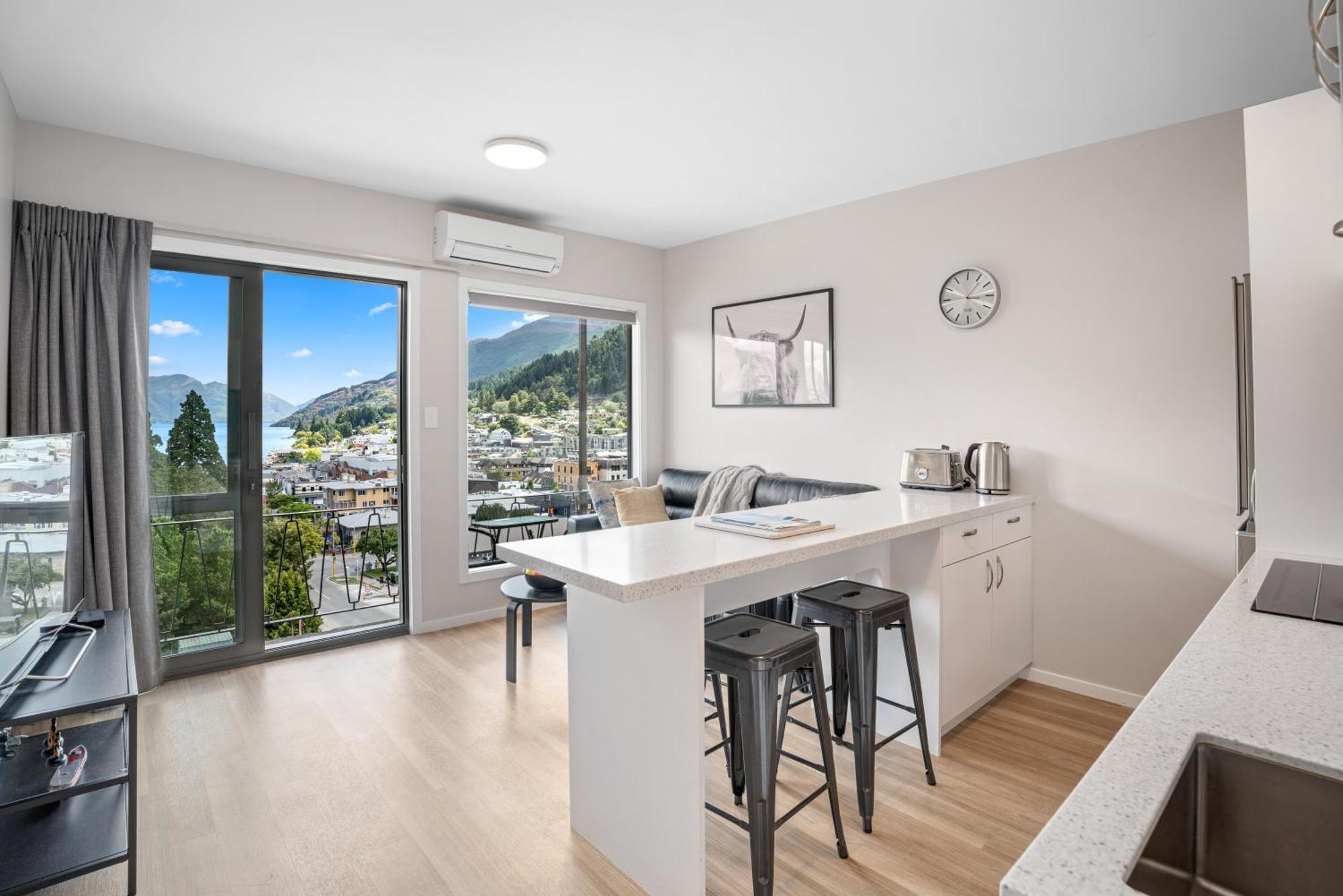 Central Location - 2 Bedroom Aptmt With Lake View Queenstown Exterior foto
